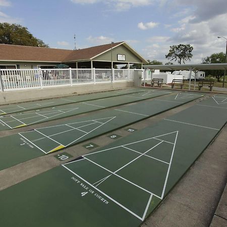Clerbrook Golf & Rv Resort Caravan Park Clermont Εξωτερικό φωτογραφία