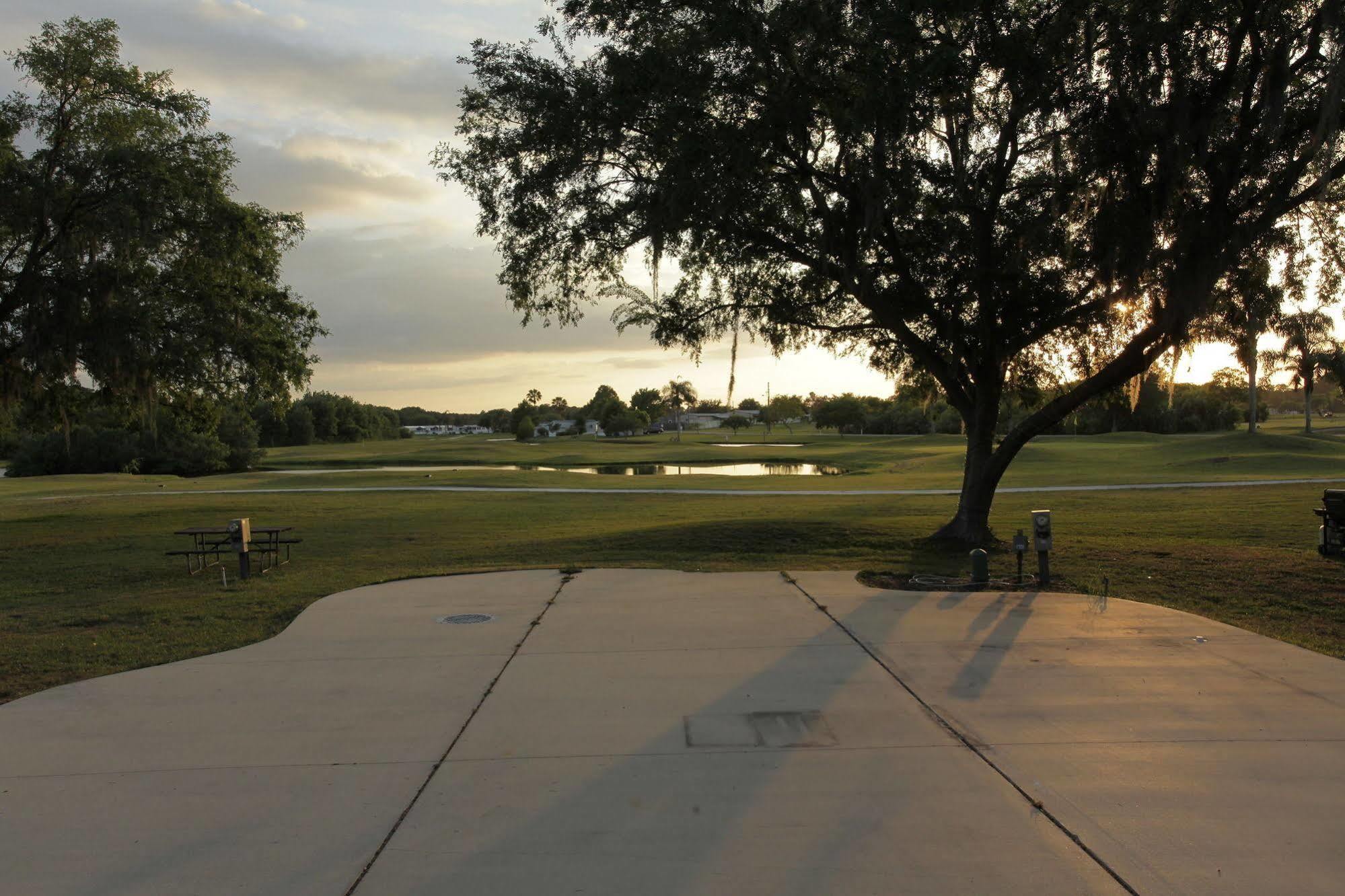 Clerbrook Golf & Rv Resort Caravan Park Clermont Εξωτερικό φωτογραφία